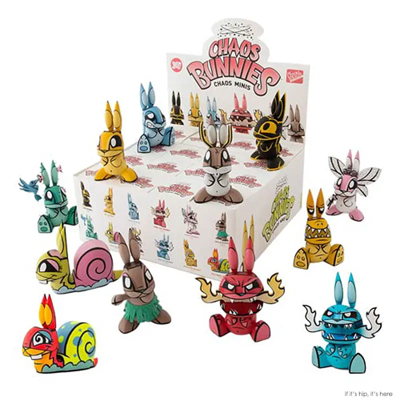 joe ledbetter chaos bunnies mini vinyl figures IIHIH