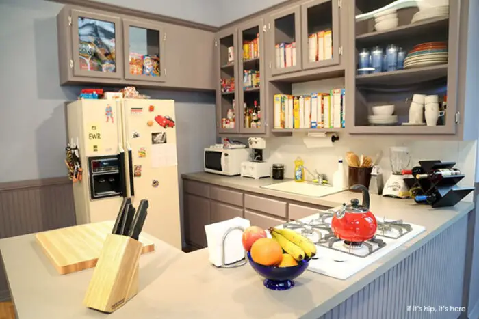 Seinfeld-Apartment-kitchen