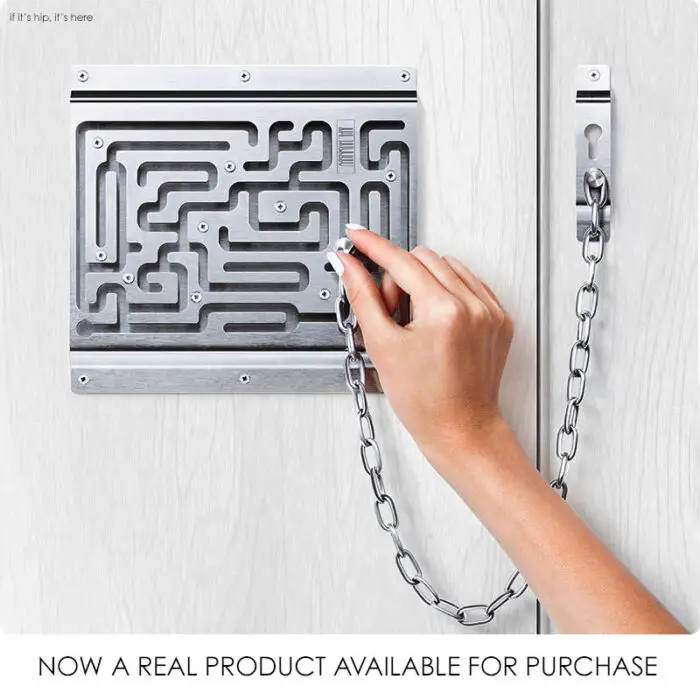 Read more about the article The Brilliant Maze Door Chain Lock Finally Comes To Life As A Real Product!