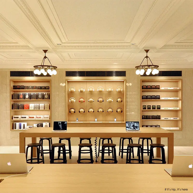 Upper East Side Apple Store interior design