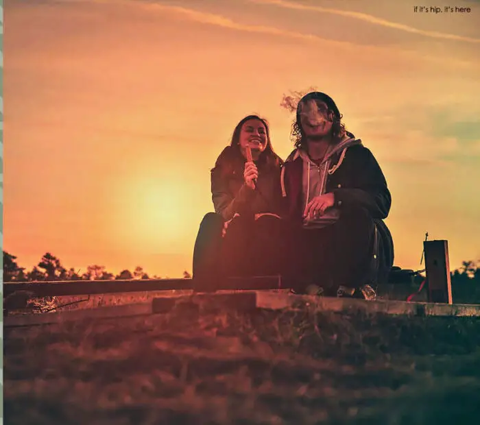 sunset hookah couple