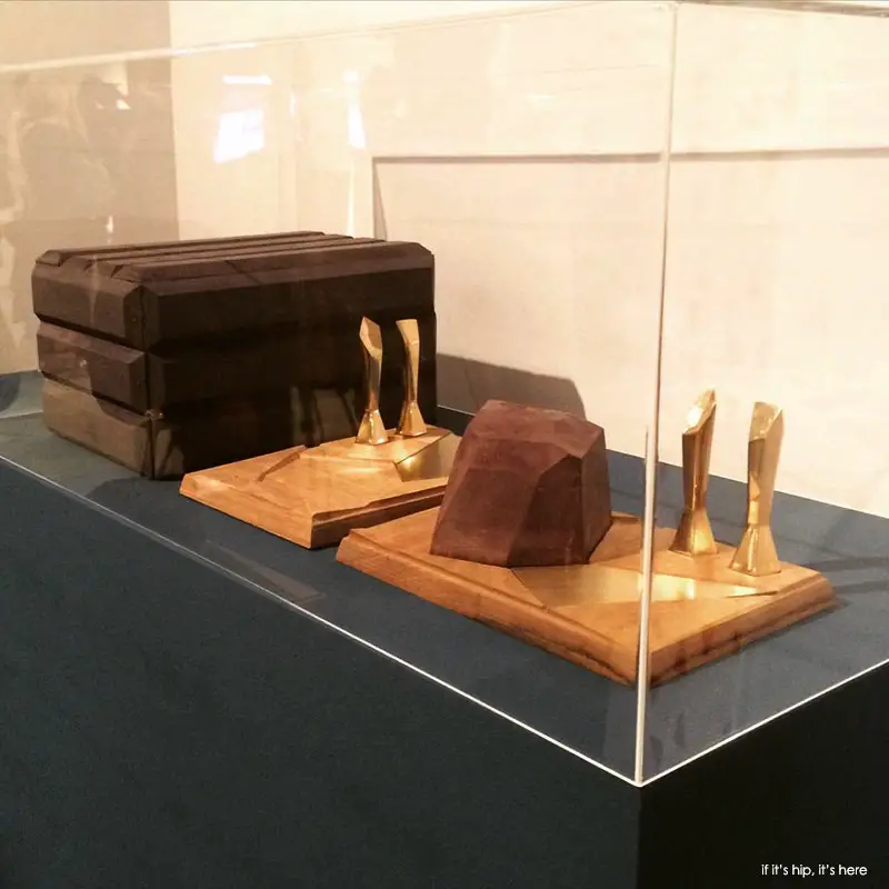 the two sizes of the carved chocolate set at the exhibition IIHIH