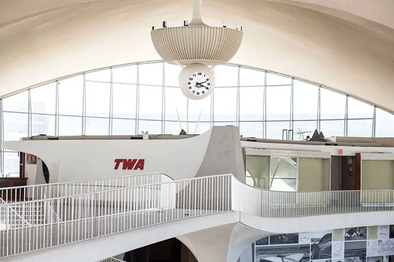 08-twa-terminal