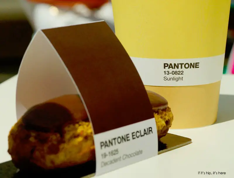 Pantone-Cafe7