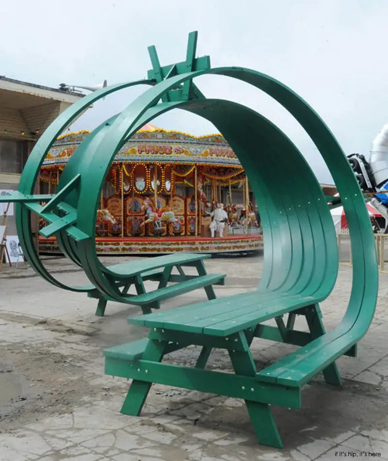 dismaland twisted bench