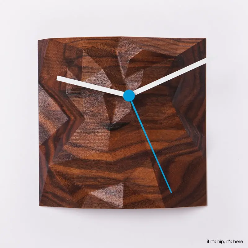 walnut square clock 2 IIHIH