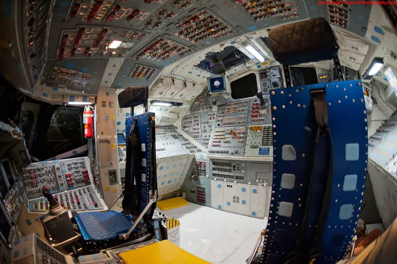 photos of the Endeavor space craft interior