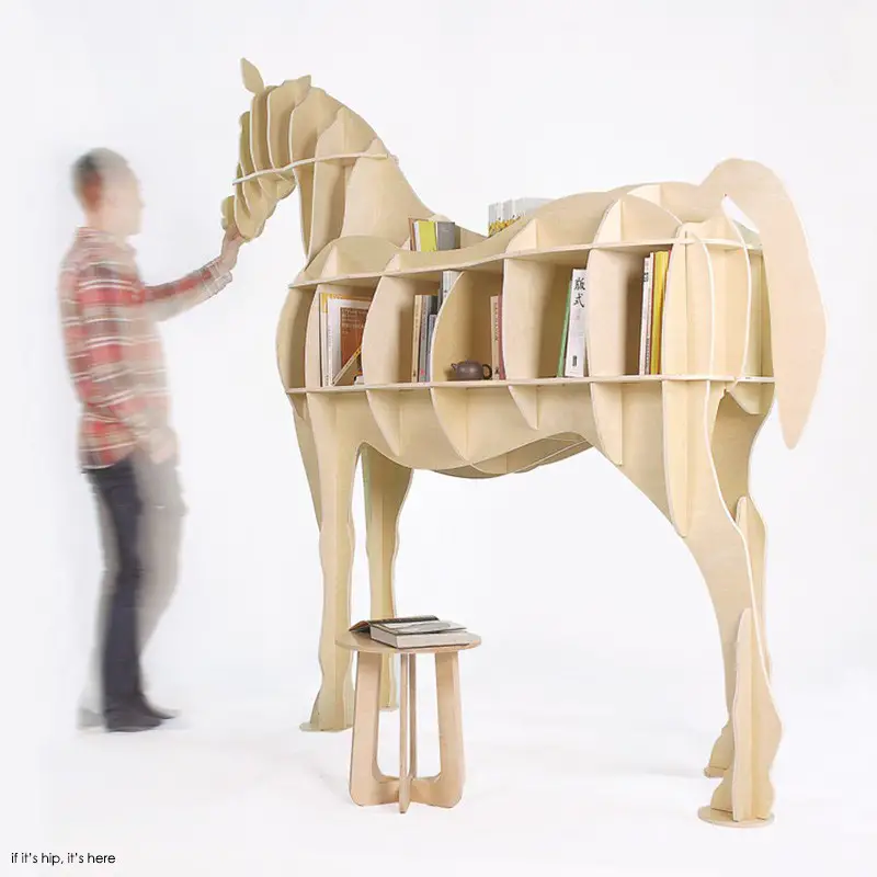 Horse shelving2 IIHIH