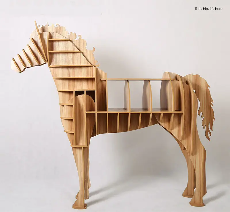 Horse shelving4 IIHIH