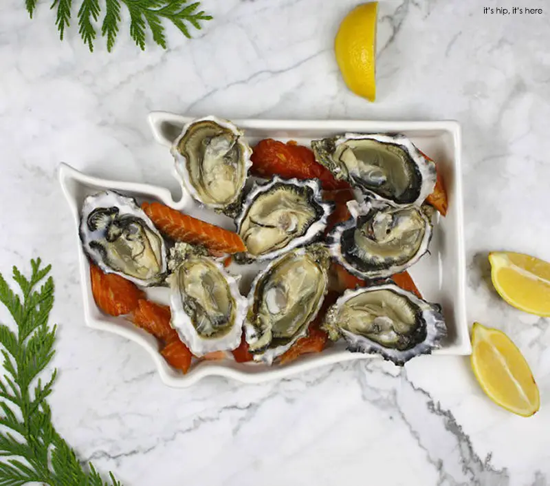 washington state plate with oysters