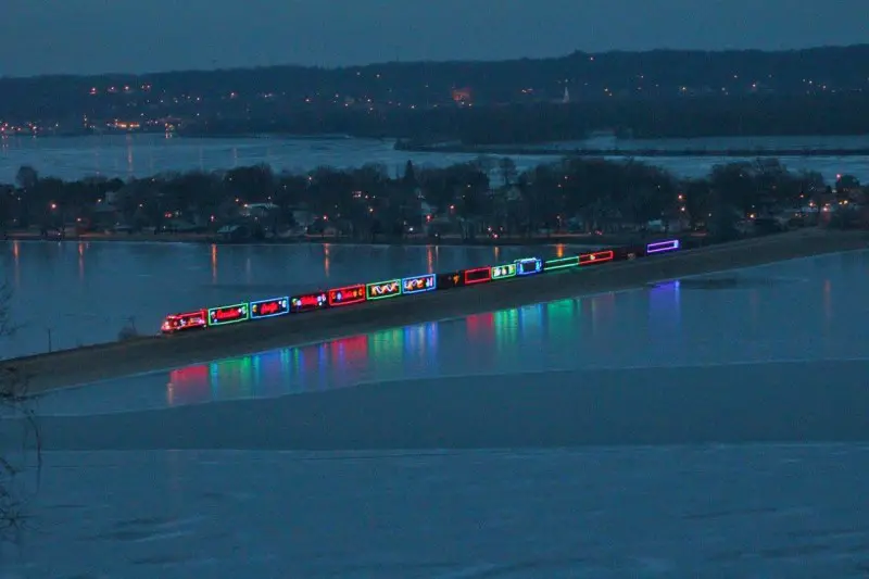 CP_HolidayTrain_Sabula