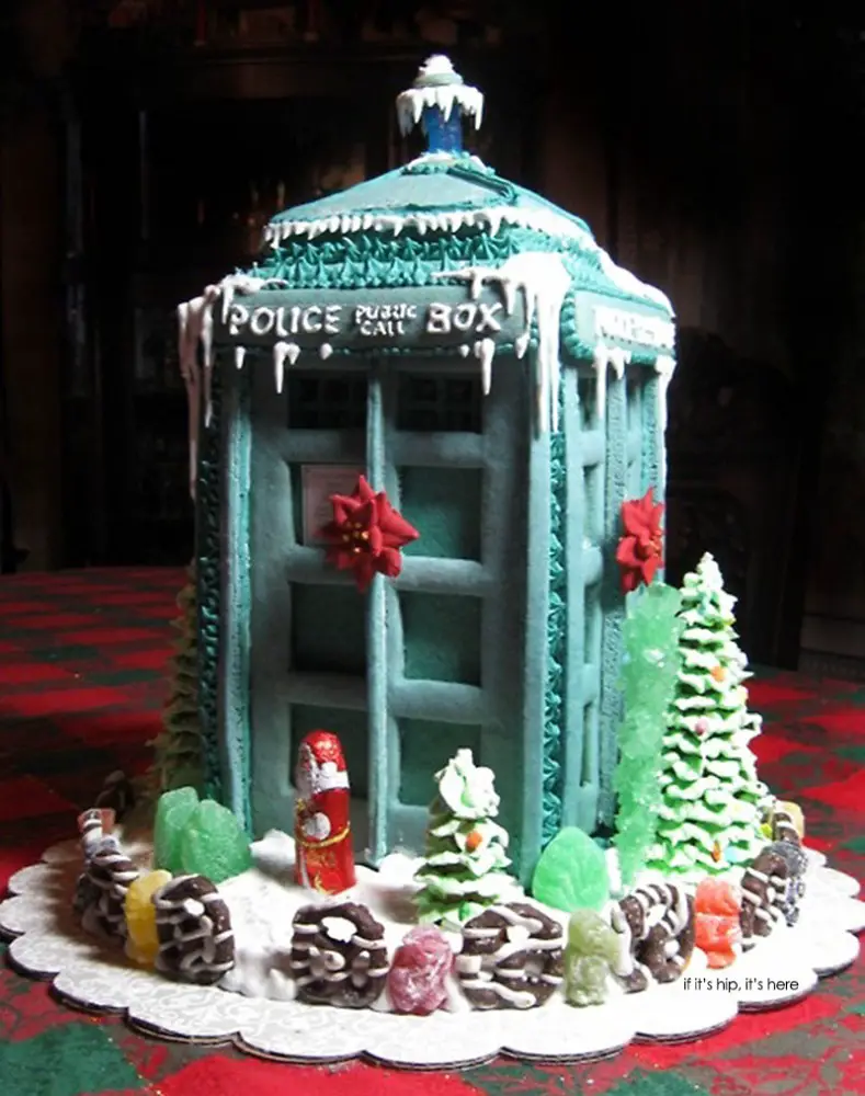 Doctor Who Gingerbread Tardis