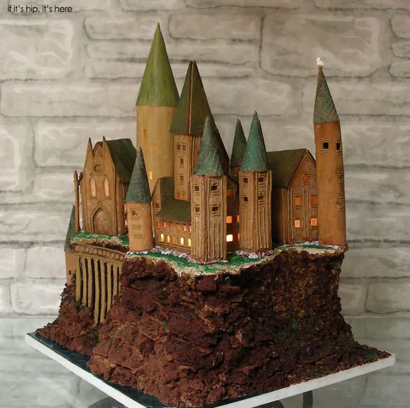 Harry Potter's Hogwarts School of Wizardry and Witchcraft - made of gingerbread!