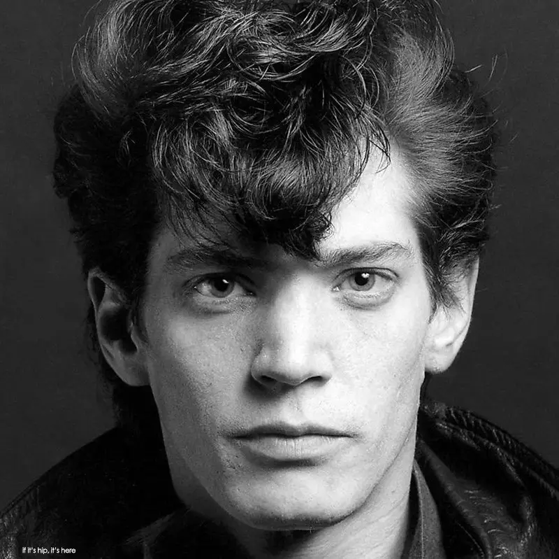 mapplethorpe look at the pictures