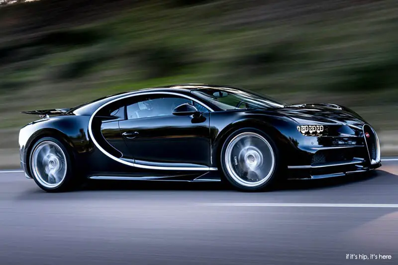 bugatti chiron in motion