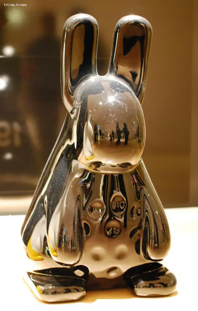tom_claassen_mini rabbit for museum