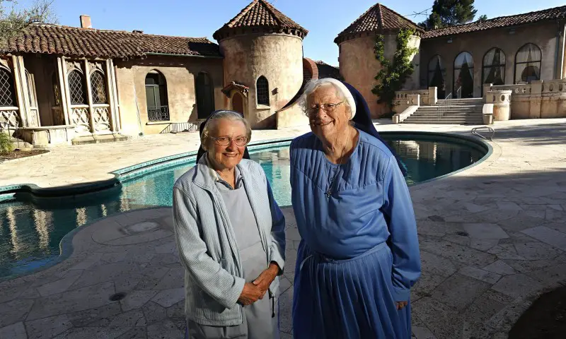 Sisters Catherine and Rita