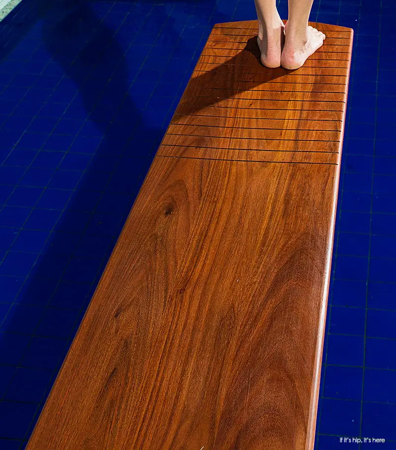 Wooden-Diving-Boards-Detail-Up