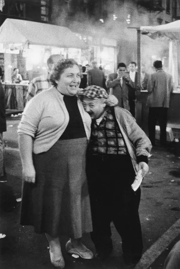 Diane Arbus, Little man biting woman’s breast, N.Y.C., 1958