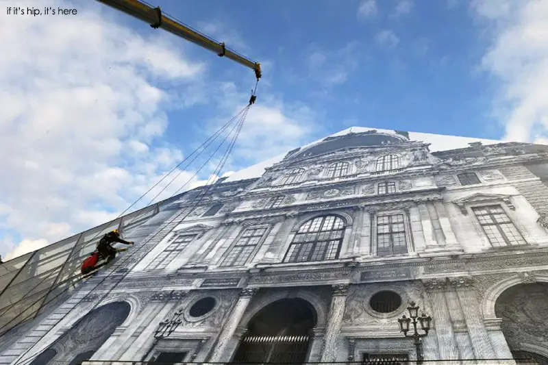 watch the Louvre disappear