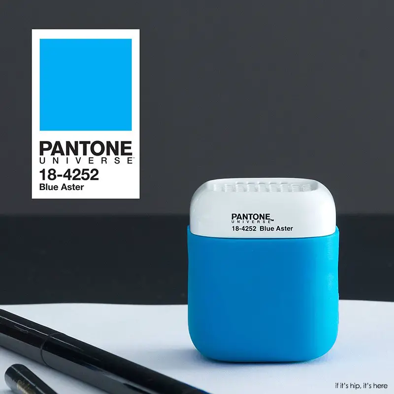 pantone blue aster qb speaker