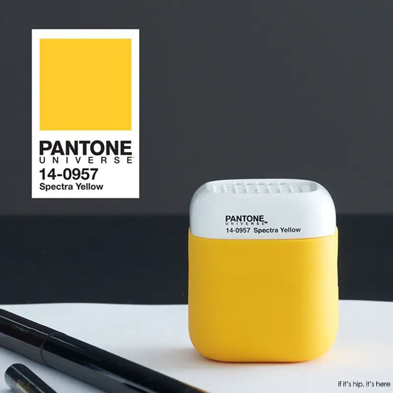 pantone spectra yellow qb speaker