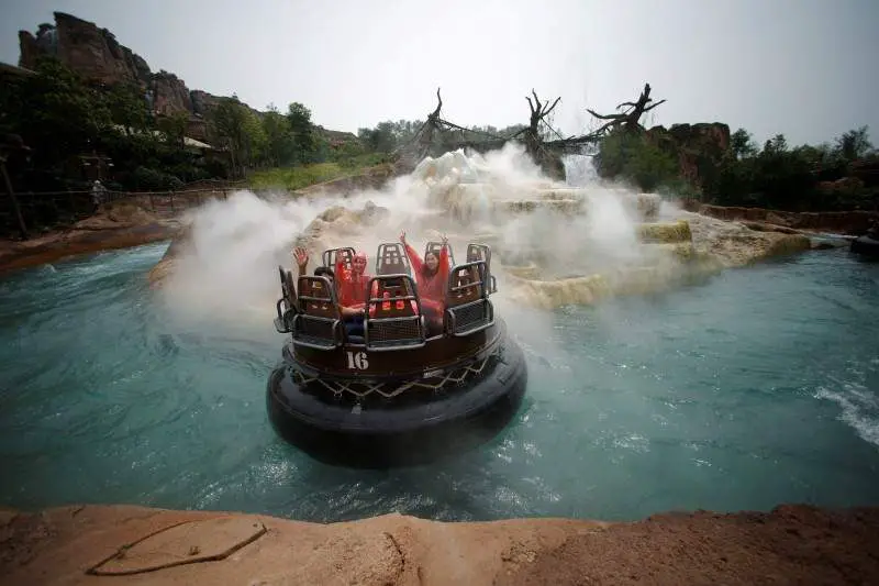 The Roaring Rapids rafting adventure disneyland shanghai