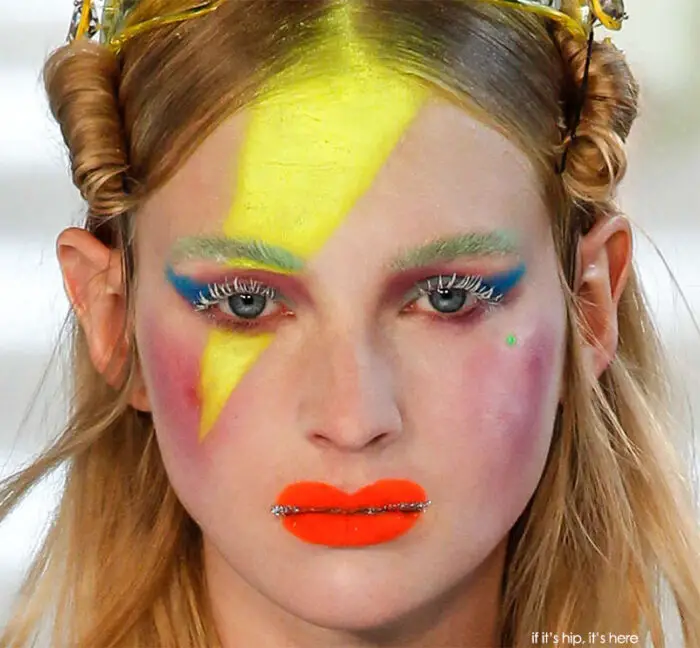 Read more about the article The Wild Makeup for Maison Margiela’s 2016 Artisanal Collection
