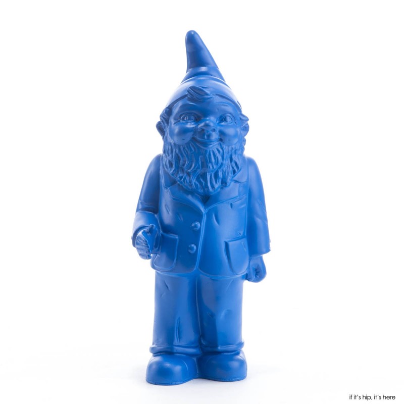 blue garden gnome