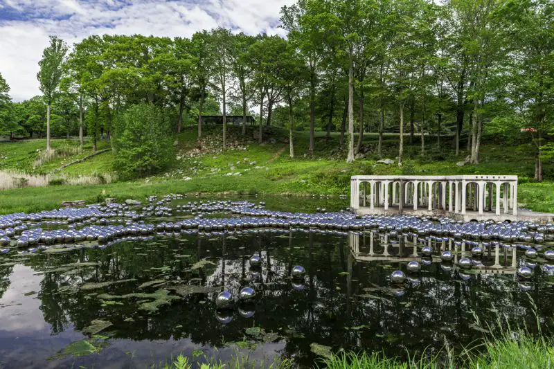 Yayoi Kusama: Narcissus Garden