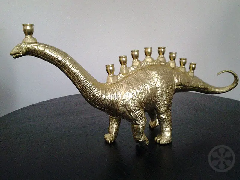 menorasaur-apatosaurus-menorah