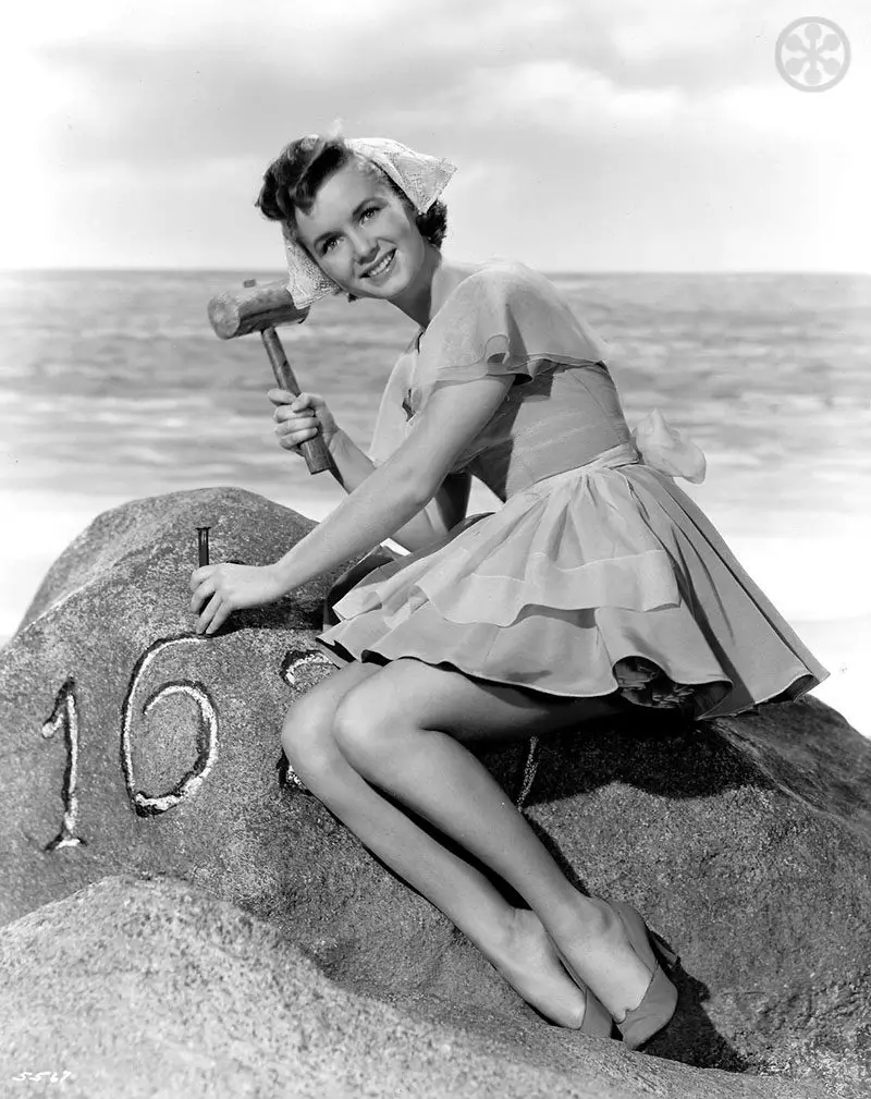 Debbie Reynolds vintage Hollywood Thanksgiving photo