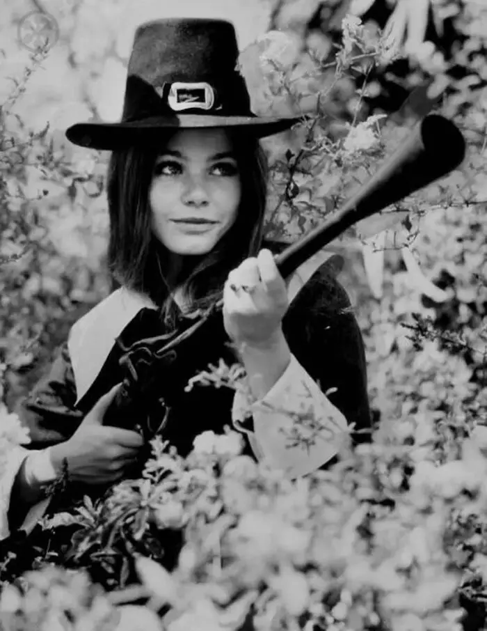 susan dey as a pilgrim hunting turkey IIHIH