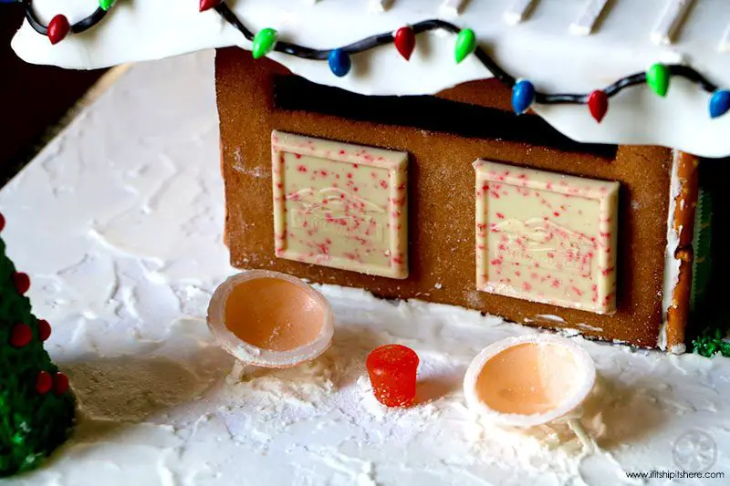 midcentury modern gingerbread