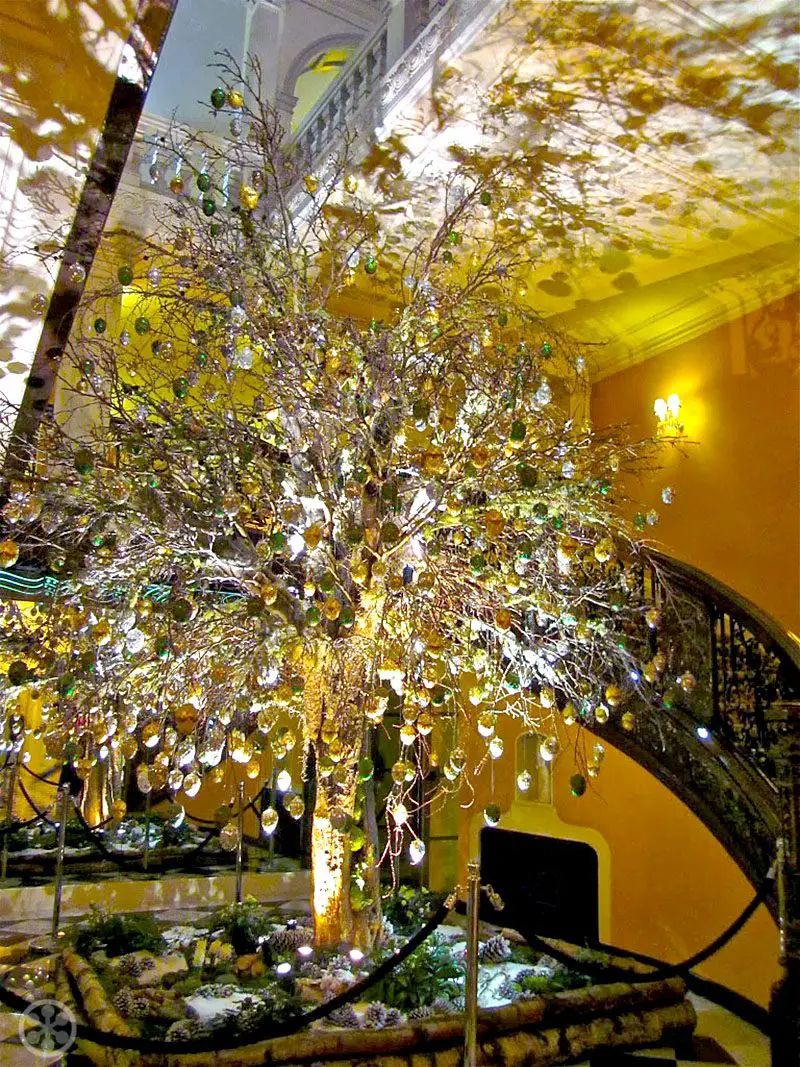 2012: Claridge's Christmas Tree by Kally Ellis of McQueens