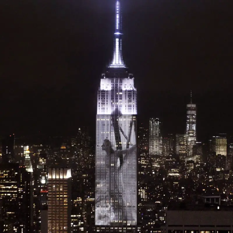 empire state building light projection