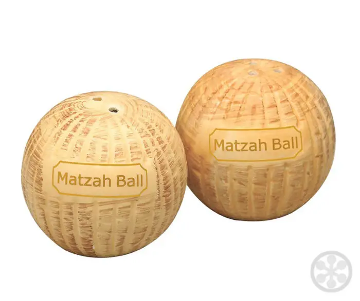 matzah ball Salt and pepper shakers