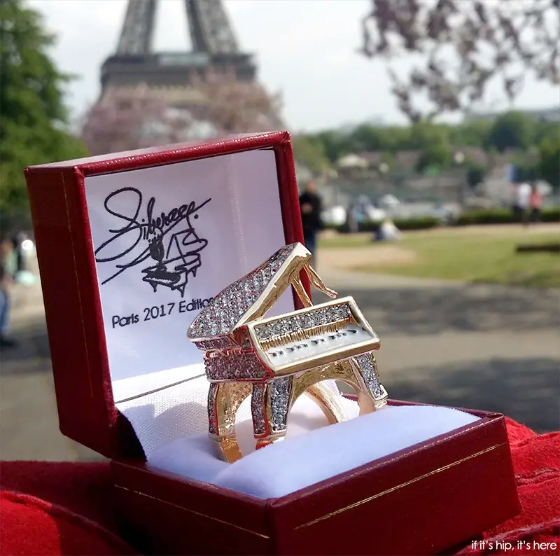 Paris Limited Edition Liberace Opening Piano Ring