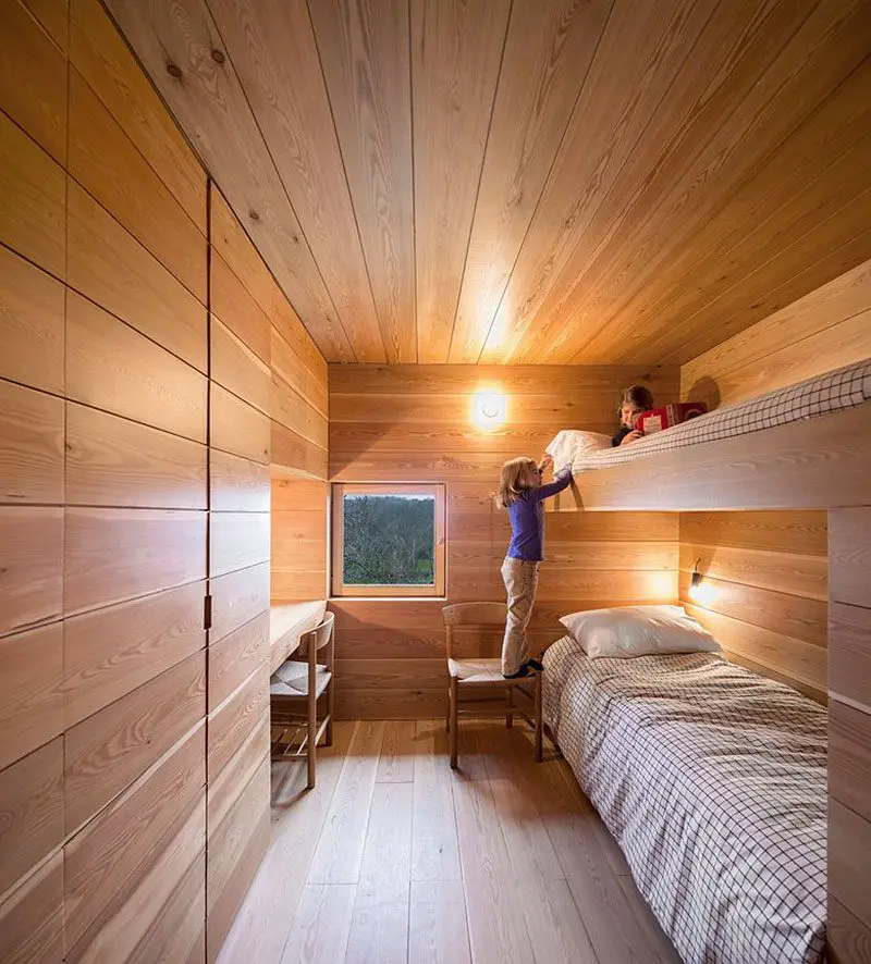 children's built-in bunk beds