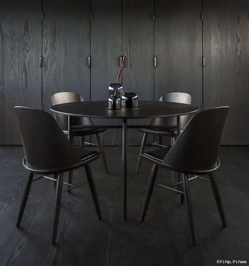 Synnes dining chairs