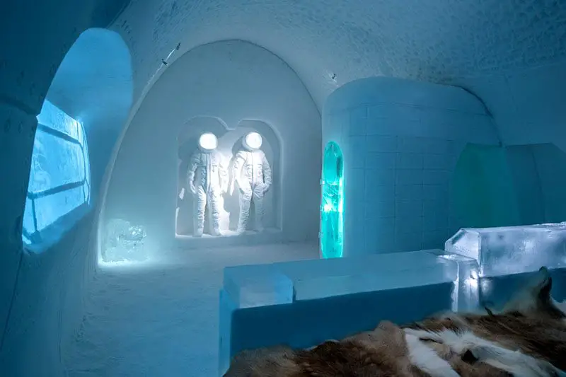 space suite ice hotel