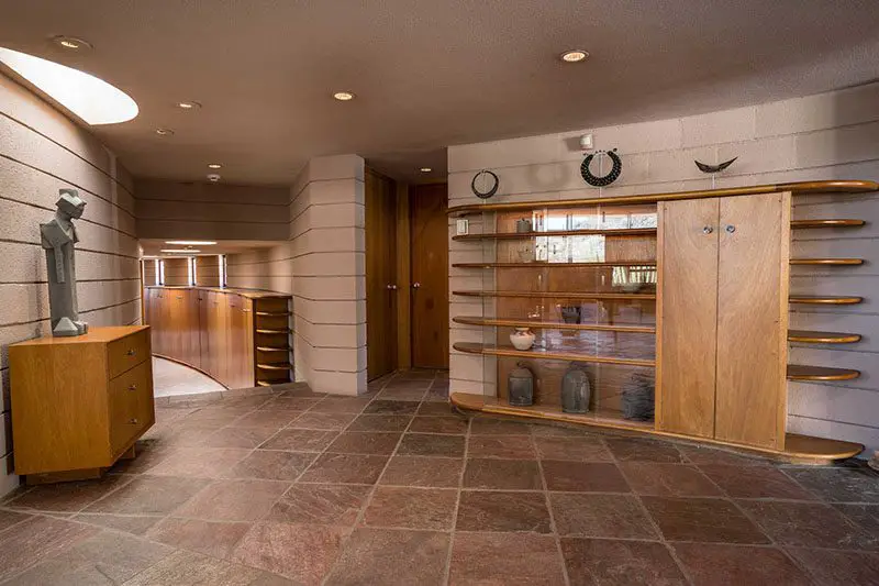 inside Frank Lloyd Wright Round Lykes Home 