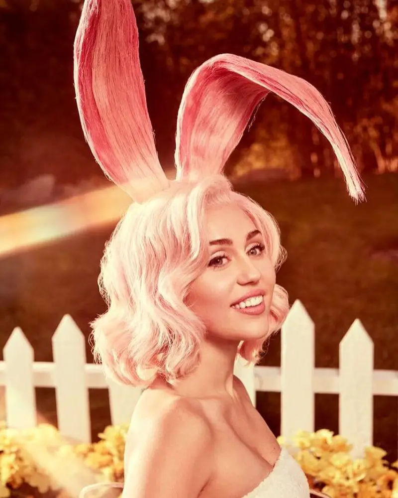 miley cyrus in bunny ears