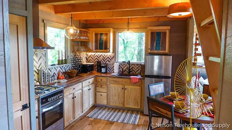 treehouse kitchen