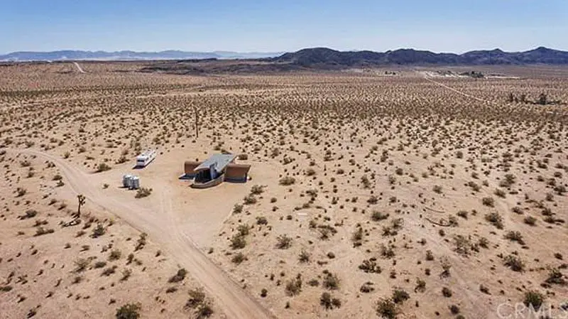 Modernist Home in Joshua Tree for Sale