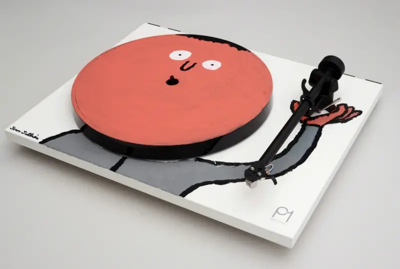 hand painted turntables