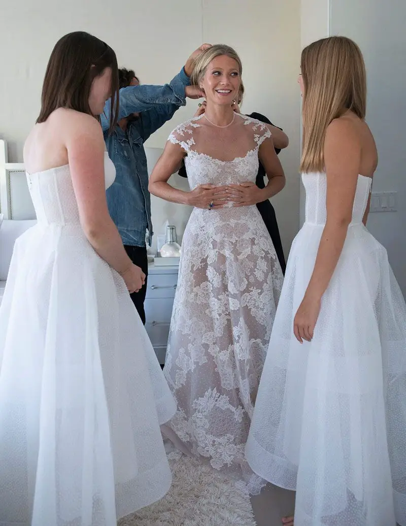 gwyneth paltrow wedding gown