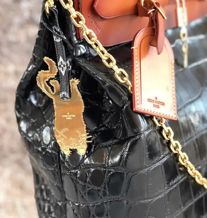 louis vuitton chat 