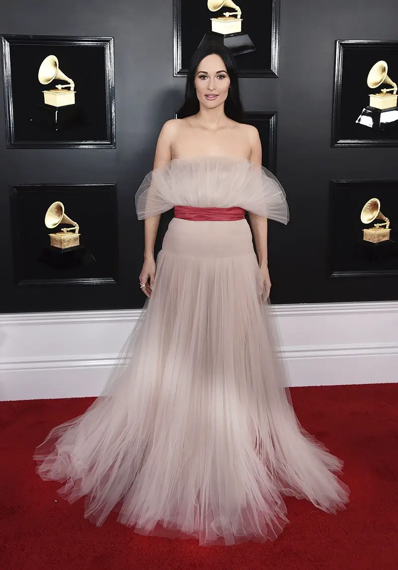 Kacey Musgraves grammy awards red carpet