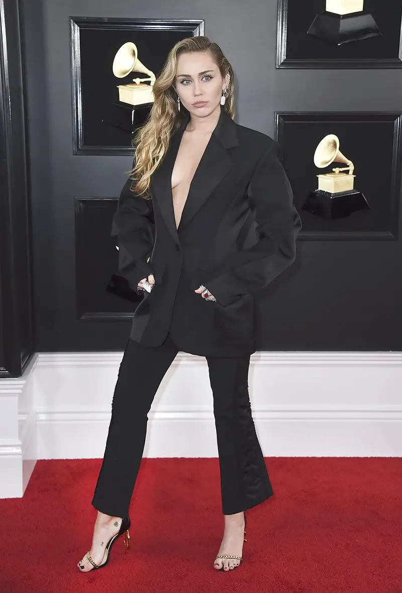 Miley Cyrus 61st grammys